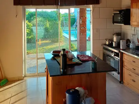 Casa 2 ambientes con 1 baño