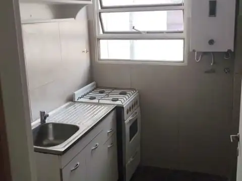 Departamento en Alquiler en Caseros, $ 390.000