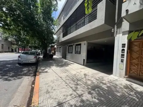DOS COCHERAS CUBIERTAS OPORTUNIDAD