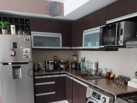 Avenida La Plata 1000, Piso 1000