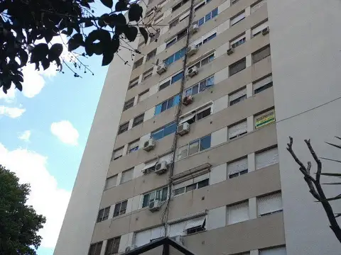 MUY BUEN  DTO. 4 AMB.C/ Cochera EDIF. 55 VILLA CELINA