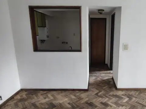 Salta 1387 , Piso 2