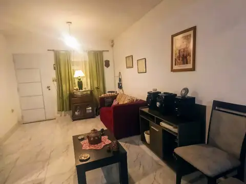 Depto Tipo Casa en Venta de 5 ambientes