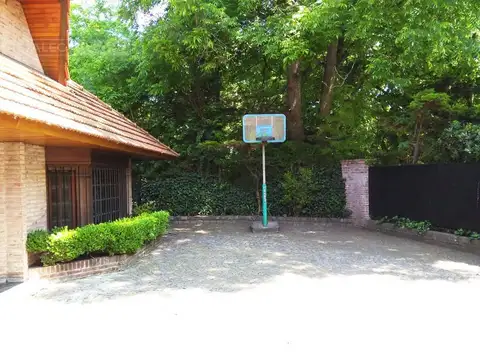 Casa en Venta en La Horqueta, USD 800.000
