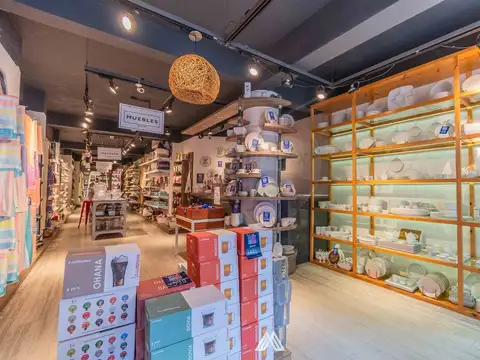 Local en Venta 51 años