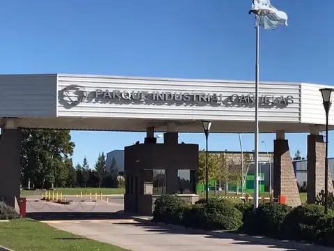 Planta Industrial + 10.000 m² de Terreno | Cañuela