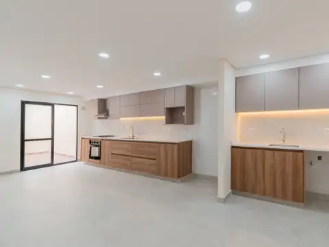 Depto Tipo Casa en Venta en Flores, USD 225.000