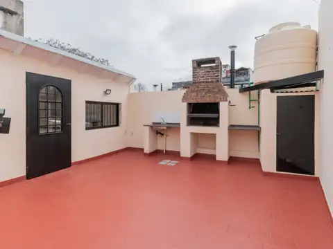 Avenida Coronel Esteban Bonorino 700, Piso 0