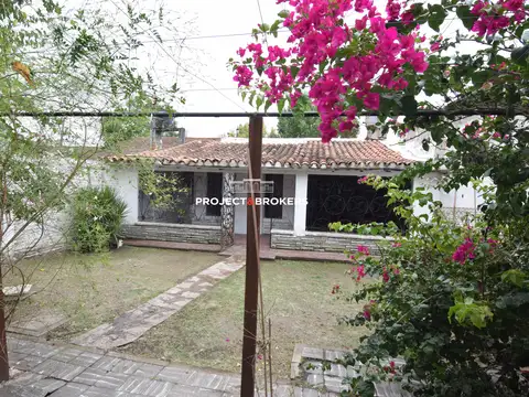 Coronel Manuel Medina 400