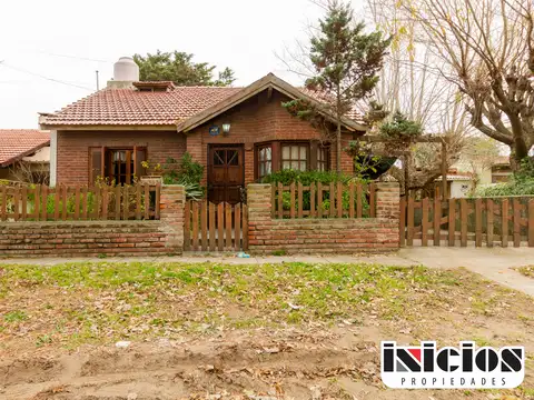 Chalet en Barrio Tranquilo - C972