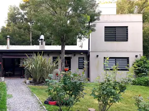VENTA. CASA 6 AMB. LOMAS ALTAS. CHASCOMÚS