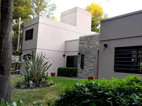 VENTA. CASA 6 AMB. LOMAS ALTAS. CHASCOMÚS