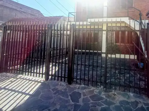 Zeballos 3900, Piso PB