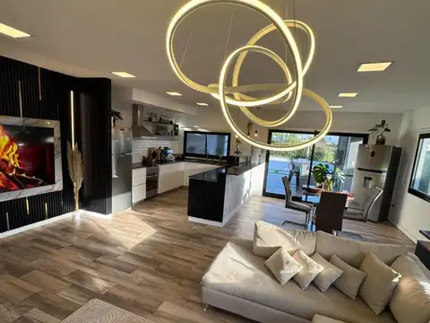 Casa en Alquiler de 3 dormitorios