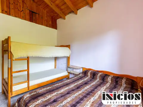 Casa 2 ambientes con 1 baño