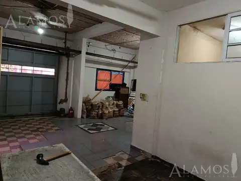 DEPOSITO EN ALQUILER EN VILLA SARMIENTO