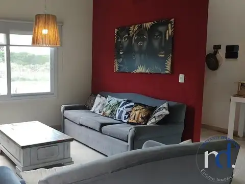 Casa en Venta en Barrio Senderos 4, USD 240.000