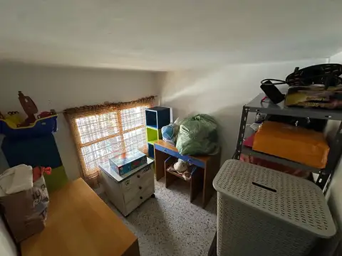 Depto Tipo Casa 6 ambientes con 2 baños
