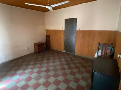 Casa 5 ambientes con 1 baño