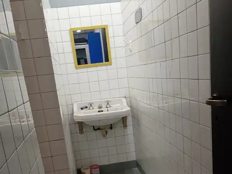 Local en Alquiler Via Púb.