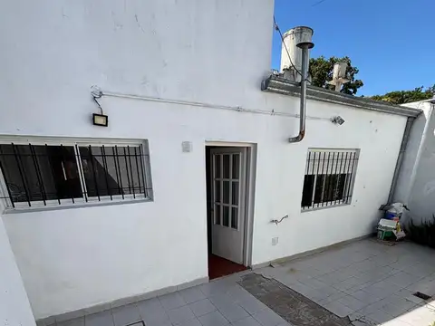 Casa en alquiler en La Plata - ubicada en calle 69 e/118 y 119
