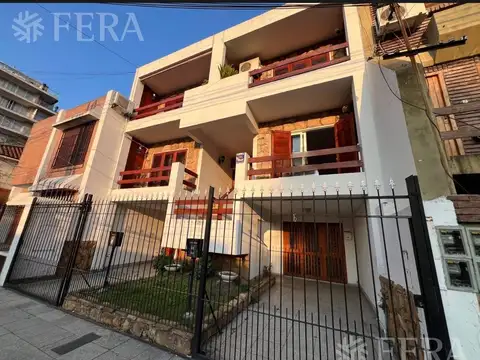 Venta Departamento de 4 ambientes con Cochera en Wilde