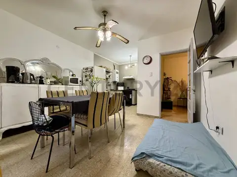 Catamarca 2500, Piso 0