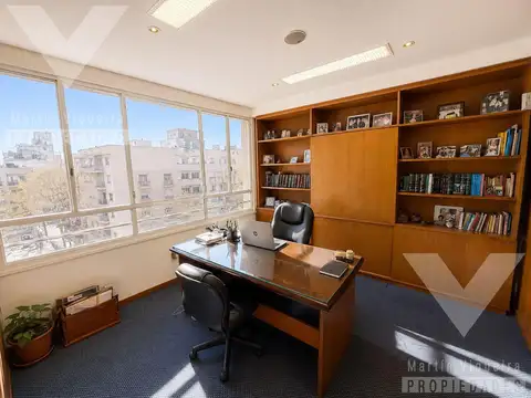 Importante oficina de 105 m² en el corazón de Tribunales. Lavalle y Parana
