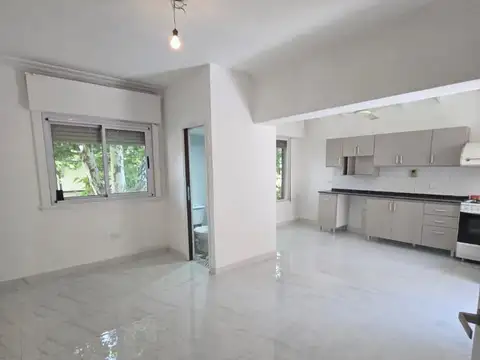 PH en alquiler de 4 ambientes en Martinez