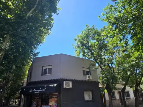 PH en alquiler de 4 ambientes en Martinez