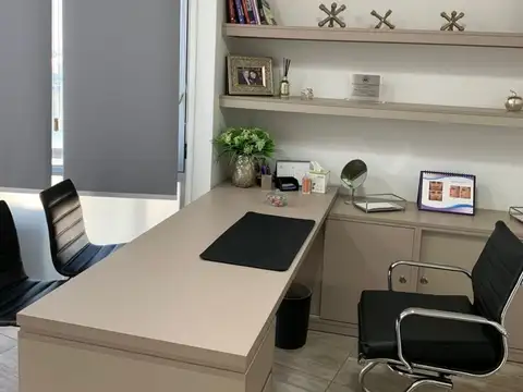 Oficina en Venta al Norte