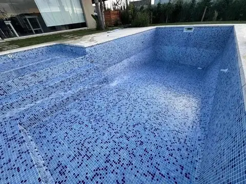 Casa en Venta en Pilar del Este - Santa Lucia, USD 260.000