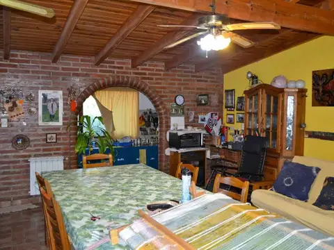 VENTA DE CASA Y CABAÑAS EN SIERRA DE LA VENTANA
