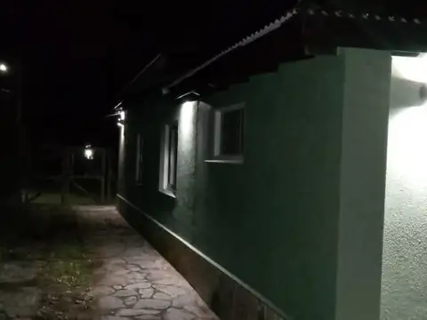 Casa 3 ambientes con 2 baños
