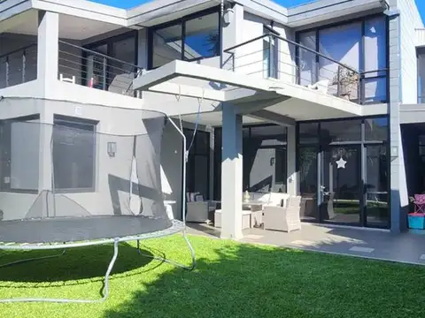 Juan P. Esnaola 2600