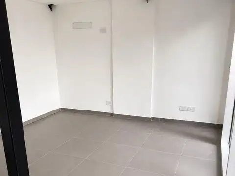 Oficina en Alquiler en Olivos Vías/Río, USD 3.500