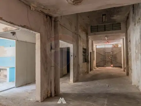 Galpon en Venta en Tres Cruces, USD 230.000