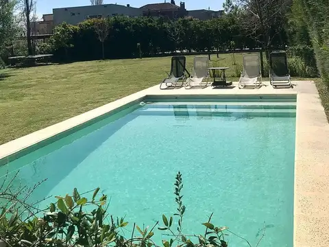 Casa 5 ambientes con 3 baños