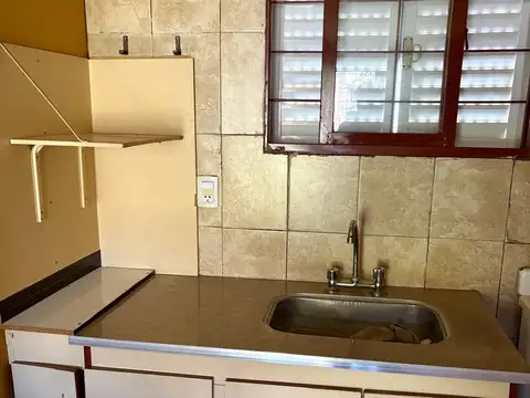 Casa en Alquiler en Burzaco, $ 400.000