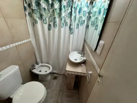 Casa para 4 personas Con Cochera La Perla 100 mts Mar