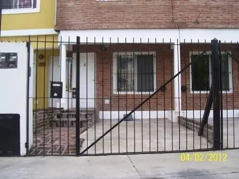 DUPLEX 3 AMB. CON  CON PISCINA Y PARRILLA   TIGRE. SALDIAS 1027