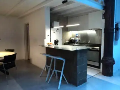 Depto Tipo Casa en Venta en San Nicolás, USD 110.000