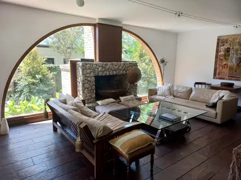 CASA en VENTA 4 DOR, JARDÍN y PILETA en SAN JORGE VILLAGE!