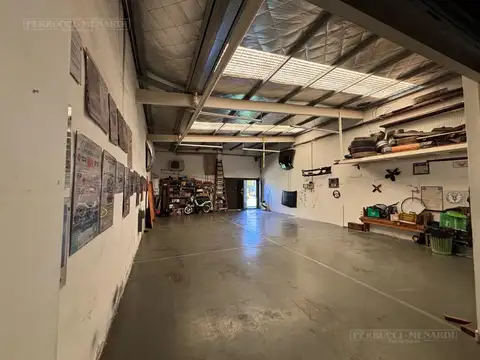 Galpon en Venta 7  mts Frente