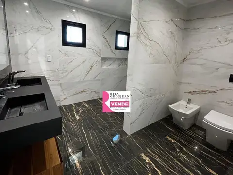 Casa en Venta en Colon, USD 340.000