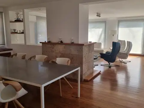 Casa racionalista en Mayling CC | VCO Propiedades