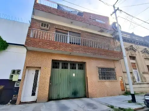 Lote con Casa 3mb 2 plantas Galpón 30 x 8,66
