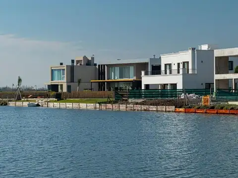 Lote A La Laguna En Elcano, Pueblos Del Plata 235l