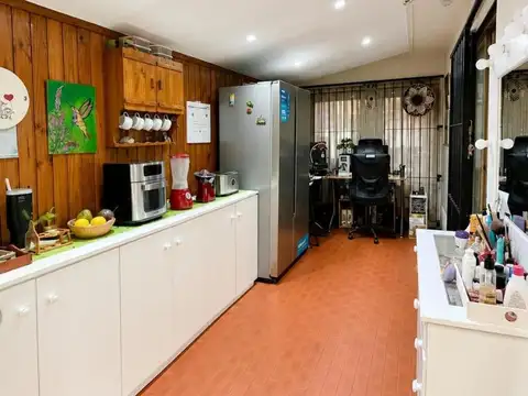 CASA EN VENTA 4 AMBIENTES MONTE GRANDE APTO CREDITO