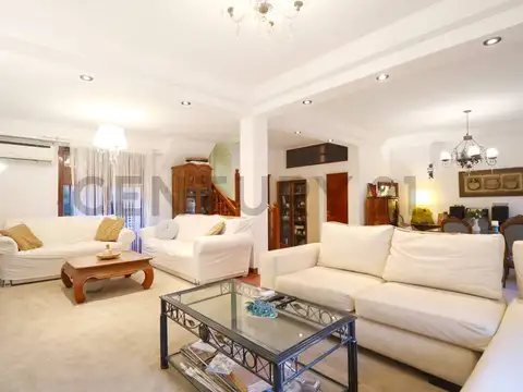 VENTA CASA 5 AMB - VILLA DEVOTO- ESCRITORIO-PATIO-TERRAZA-PLAYROOM